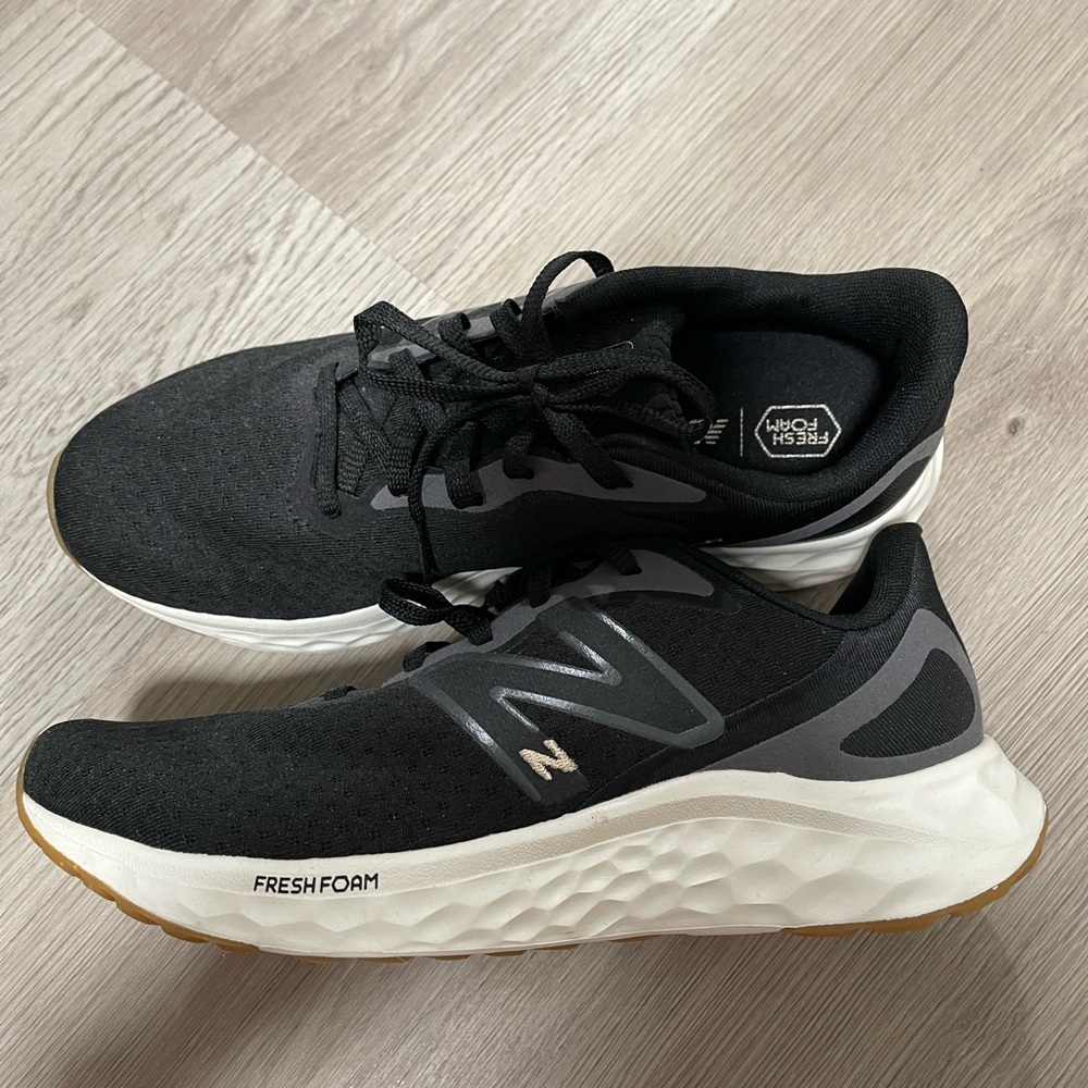 New Balance Fresh Foam Arishi v4 Sneakers
